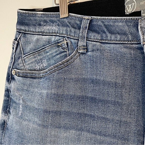 Wit & Wisdom “Ab”solution Light Blue Denim Jean Shorts Size 16 - Picture 3 of 7